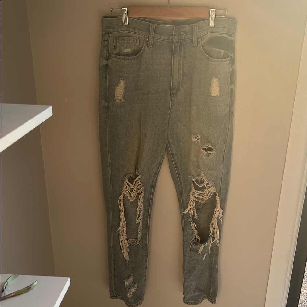 Distressed Blue/Gray Ripped Jeans